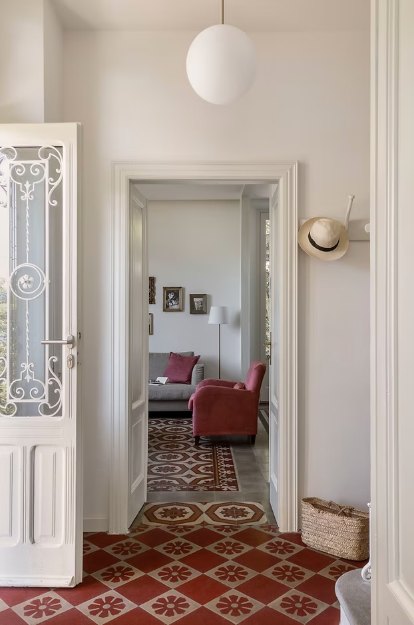 Lo stesso corridoio visto dalla porta a vetri, scatto di Marta D'Avenia